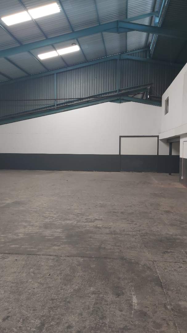 To Let Commercial Property for Rent in Sidwell Eastern Cape